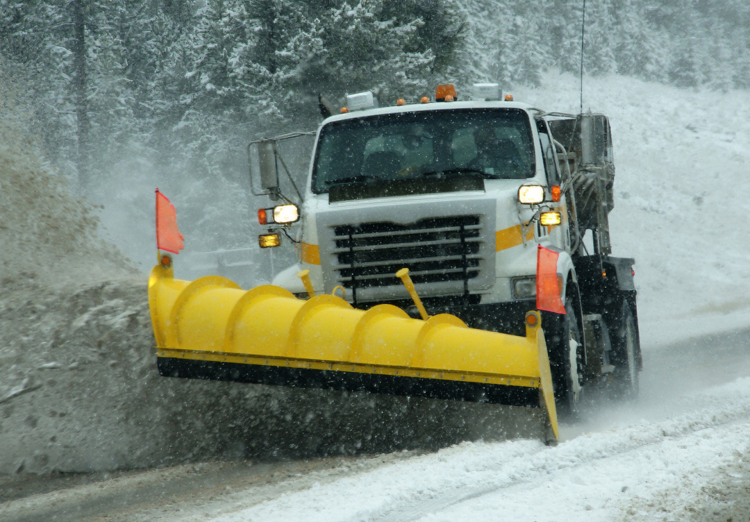 Versatile Functionality for Hoist and Plow Control